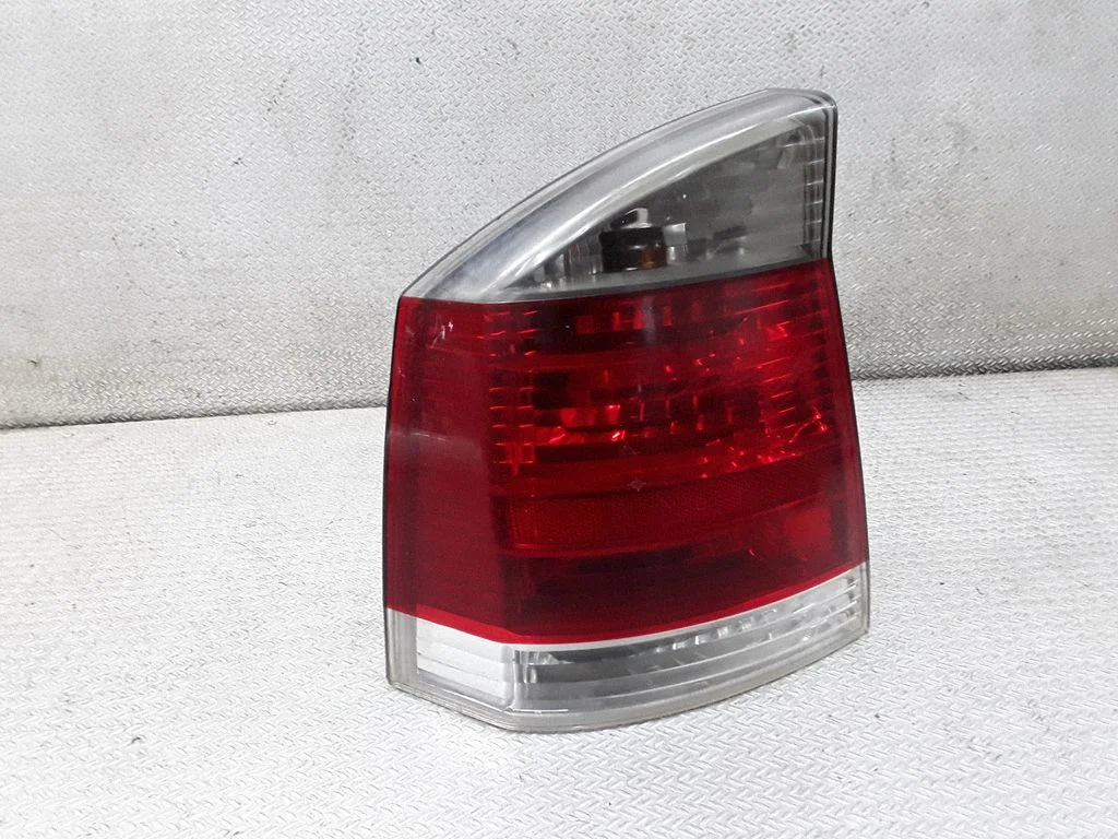 Rear/tail lights – Opel Vectra C (2002-2005)