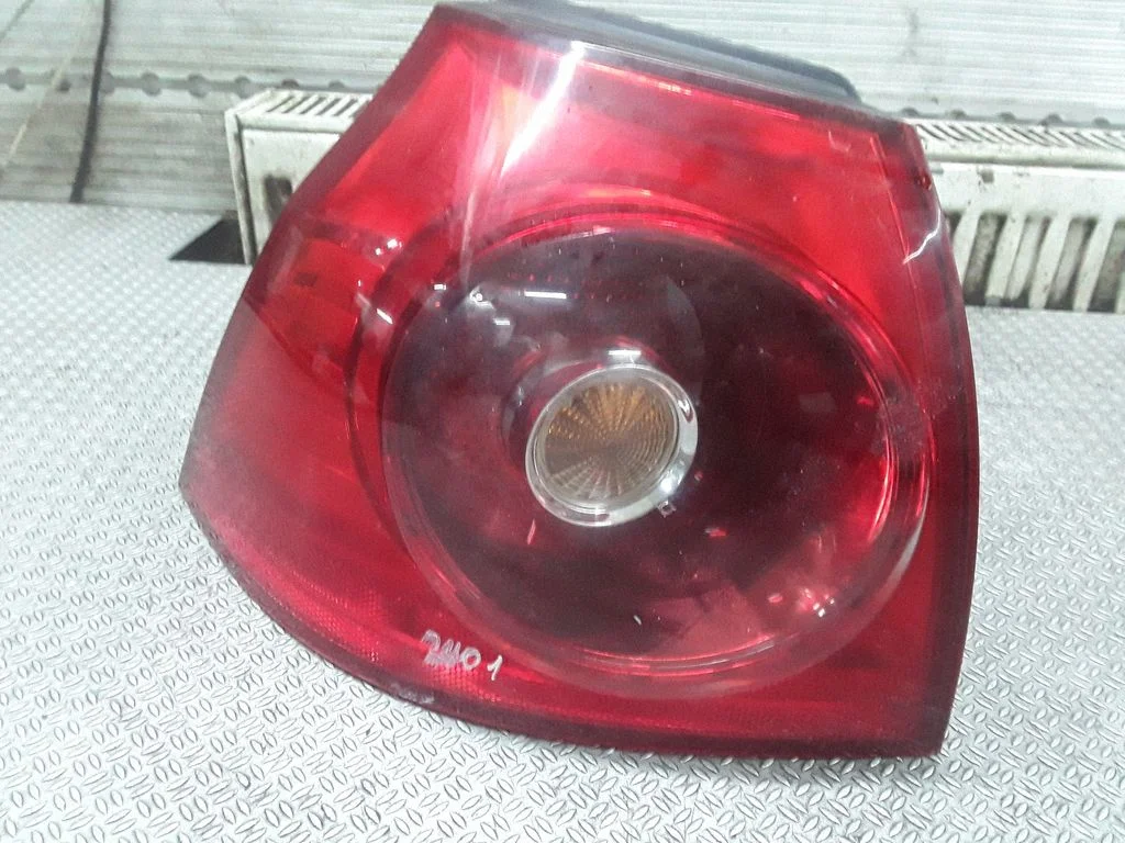 Rear/tail lights – Volkswagen Golf Plus (2005-2013)