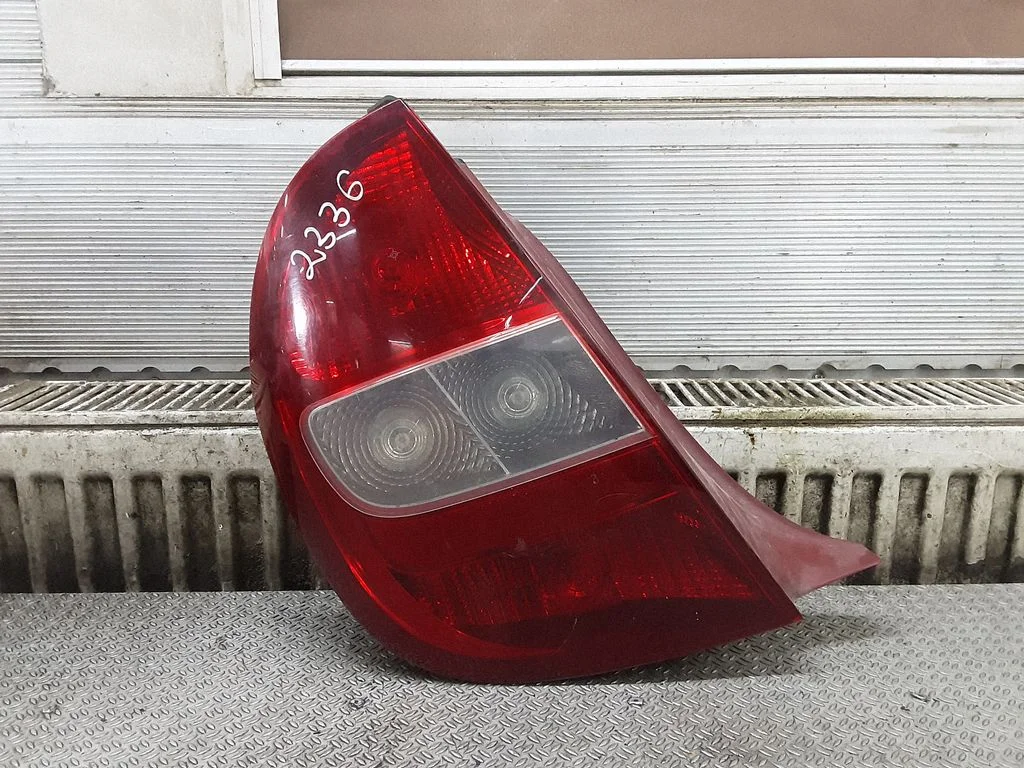 Lampa tylna w błotniku 9632646780