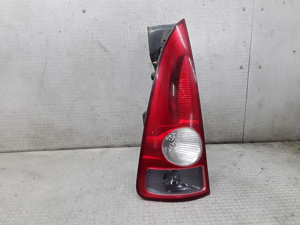 Lampa tylna w błotniku – Renault Espace - Grand espace IV (2004-2014)