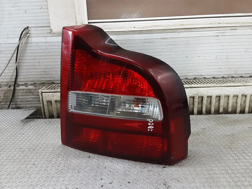 Rear/tail lights – Volvo S80 (1999-2003)