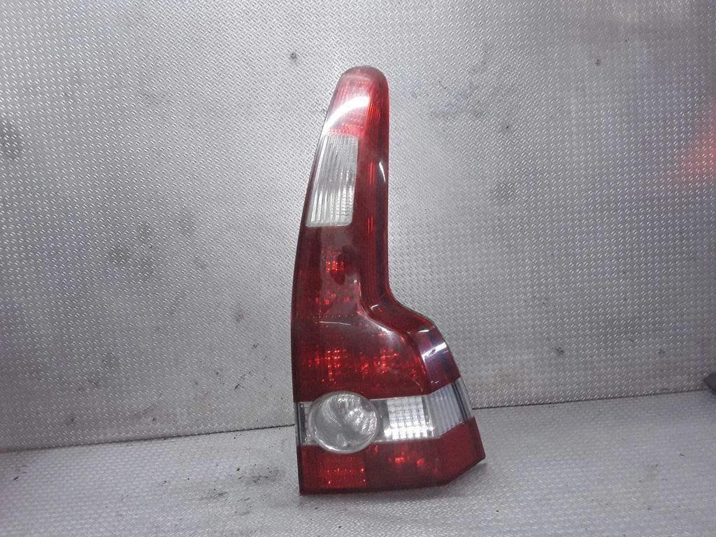 Lampa tylna w błotniku – prawa