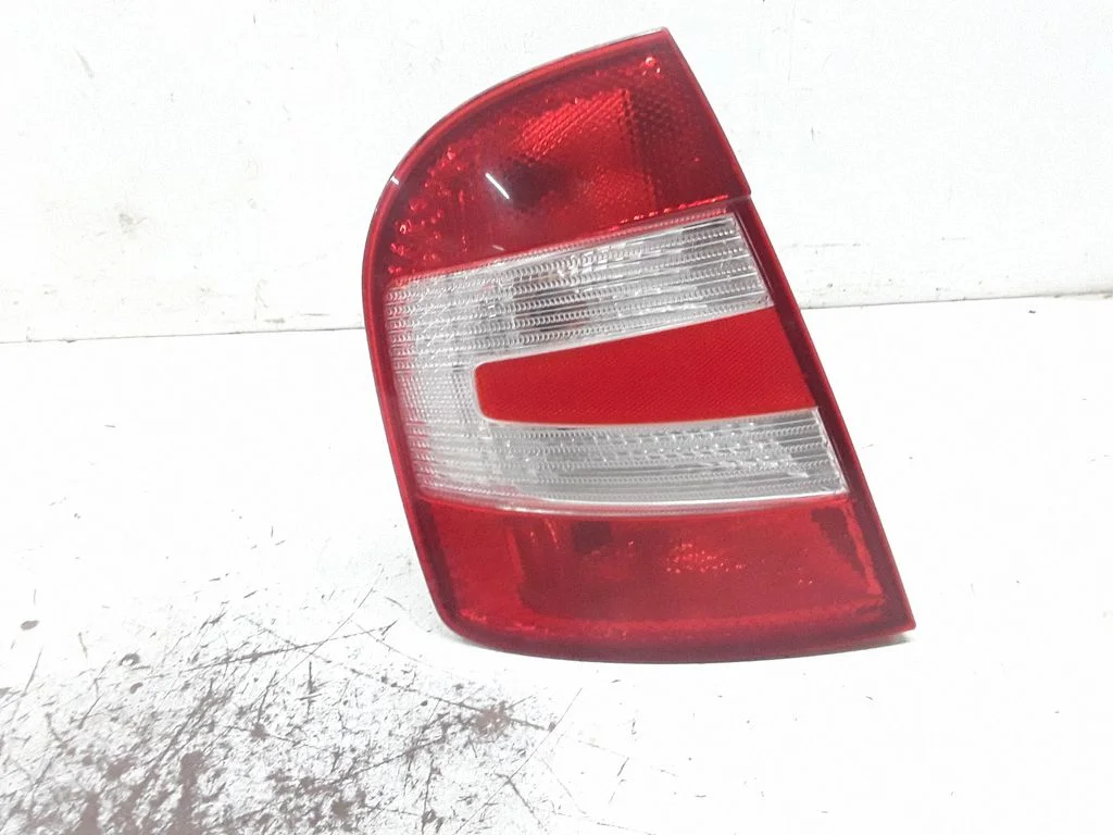 Rear/tail lights – Skoda Fabia Mk1 (6Y) (1999-2007)