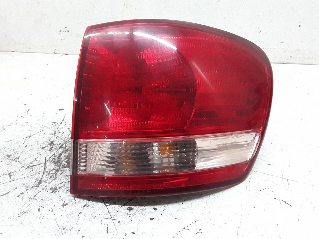 Lampa tylna w błotniku – prawa