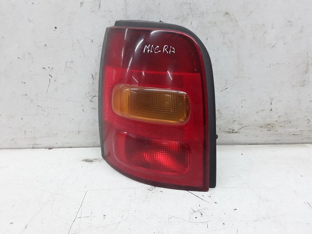 Tagatuli keres 265556F600 – Nissan Micra (1993-1998)