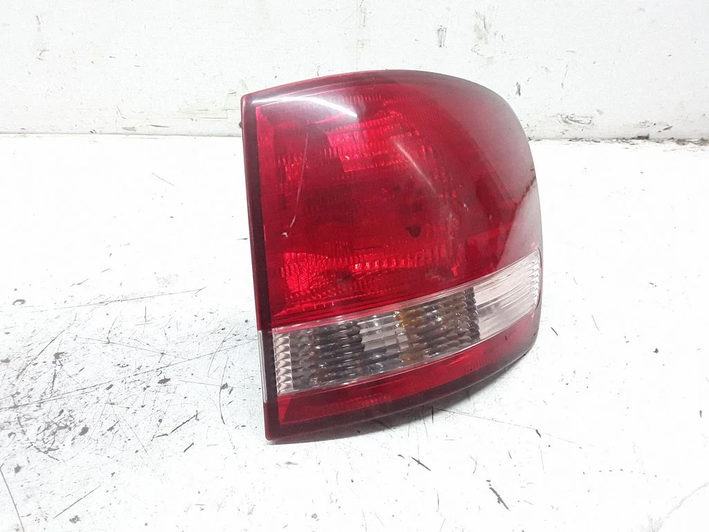 Lampa tylna w błotniku – prawa