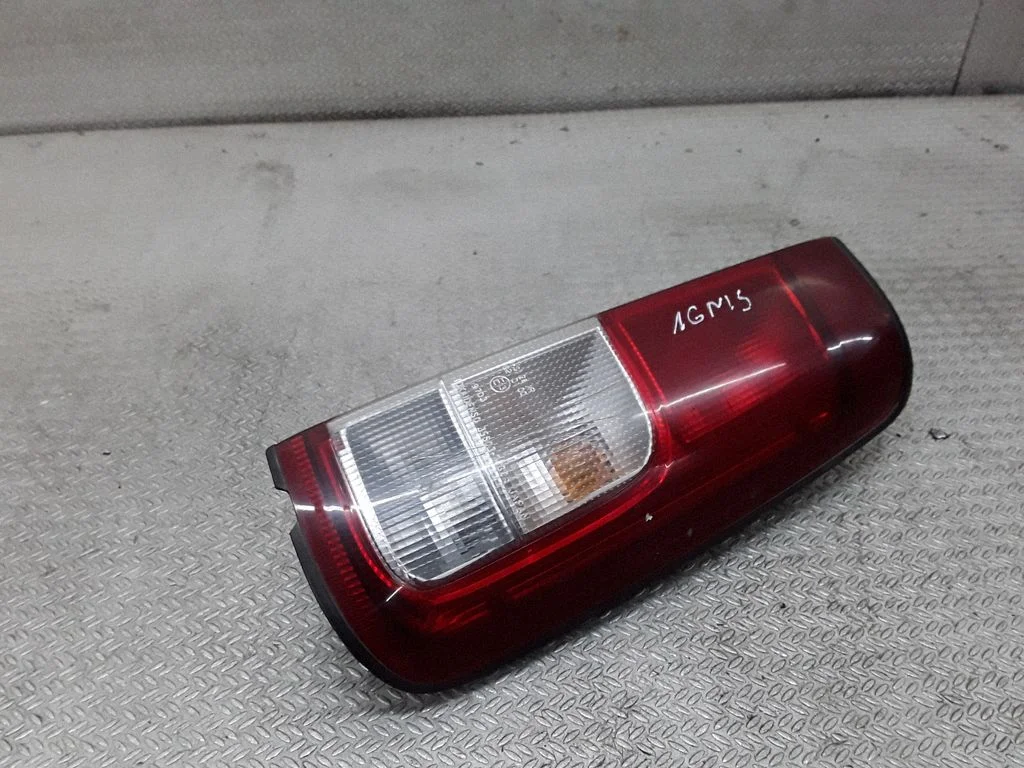 Lampa tylna w błotniku 3560374G0
