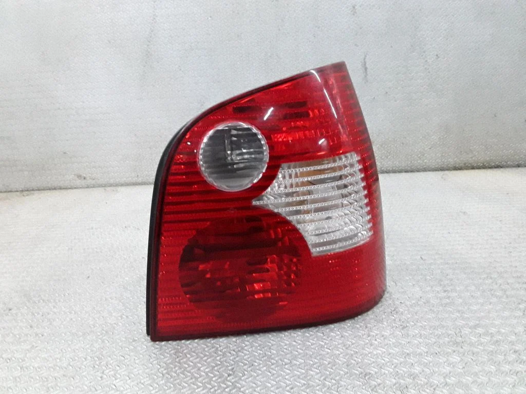 Rear/tail lights – Volkswagen Polo (2002-2005)