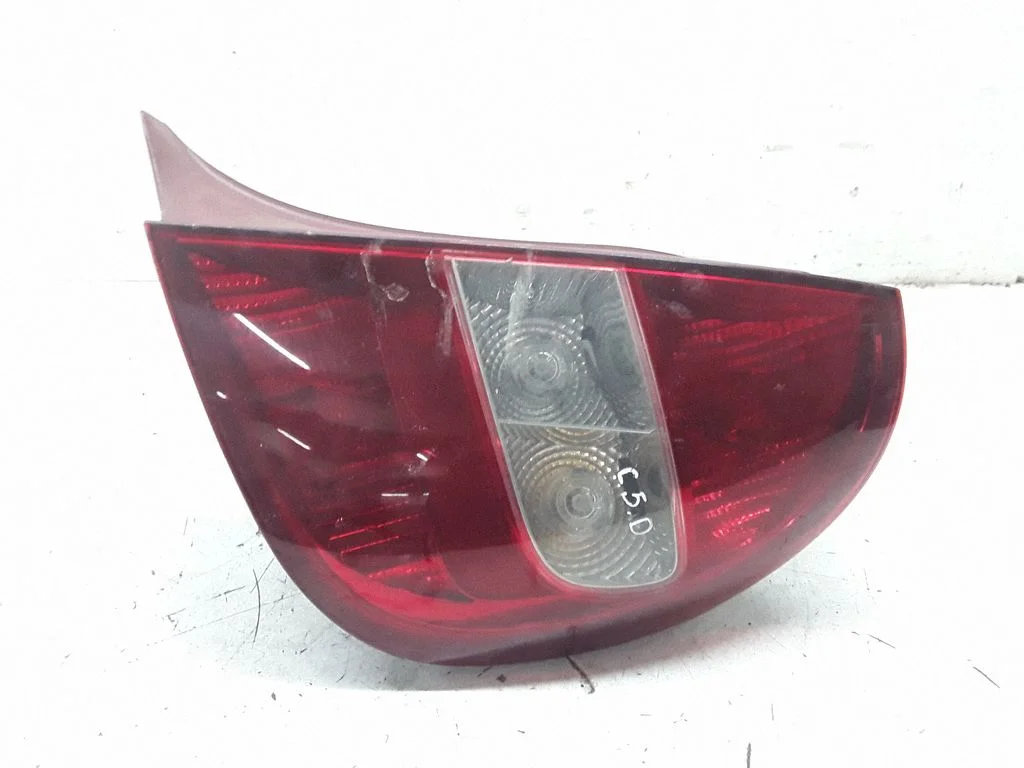 Rear/tail lights – Citroen C5 (2001-2004)