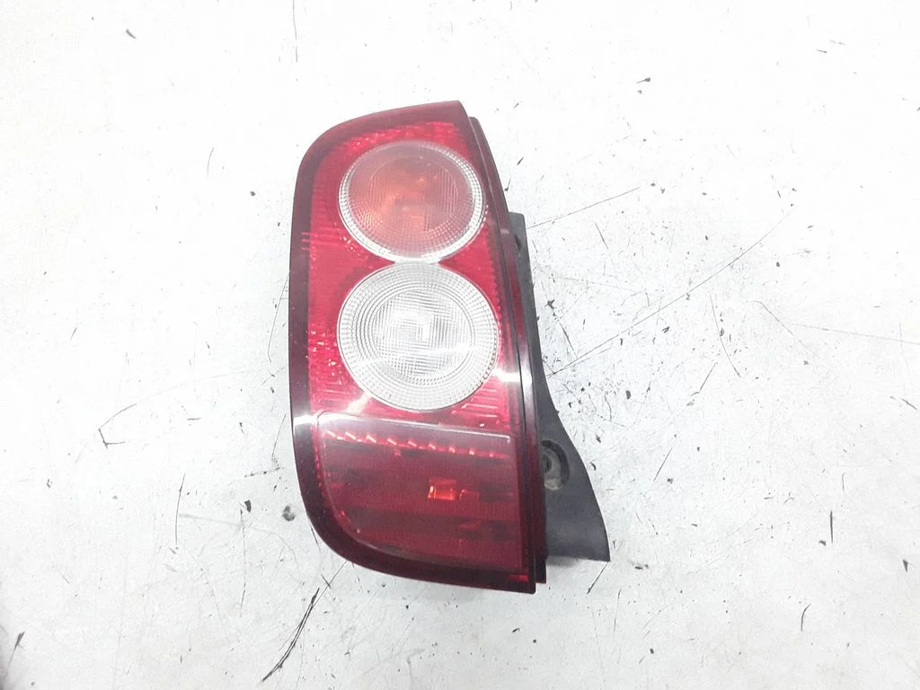 Tagatuli keres – Nissan Micra (2003-2007), vasak
