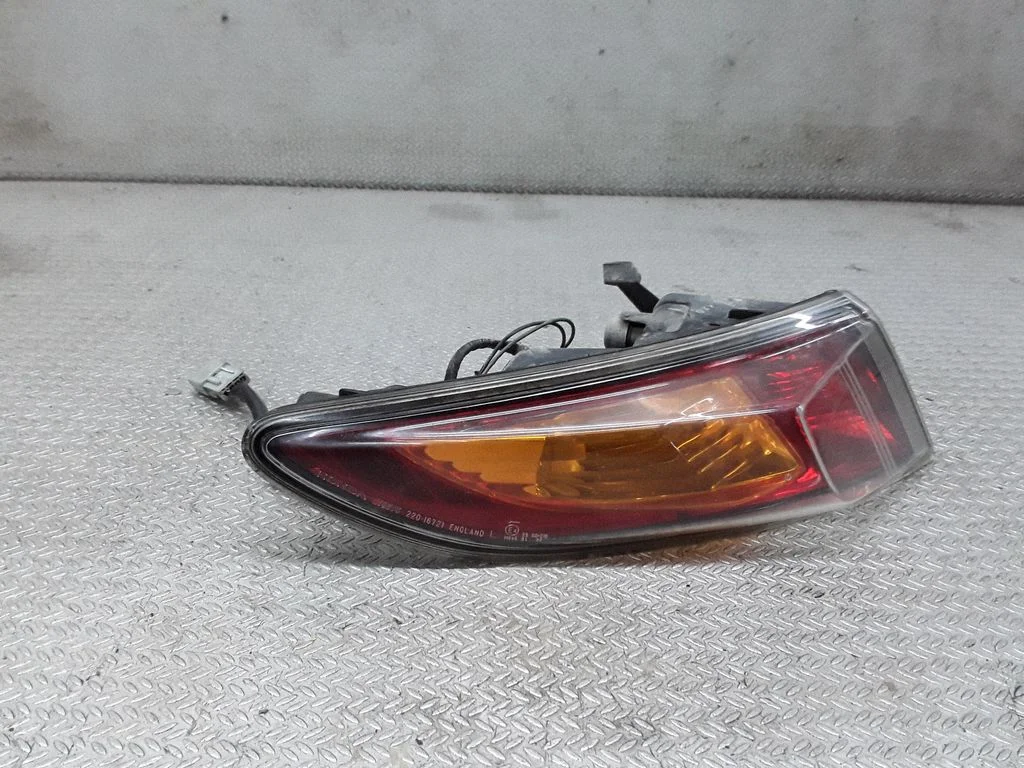 Lampa tylna w błotniku 22016721