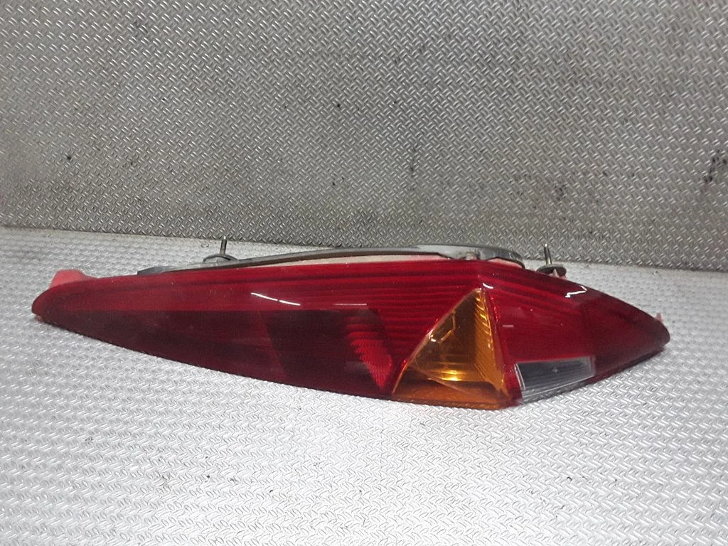 Tagatuli keres 46794077 – Fiat Punto (188) (1999-2010)