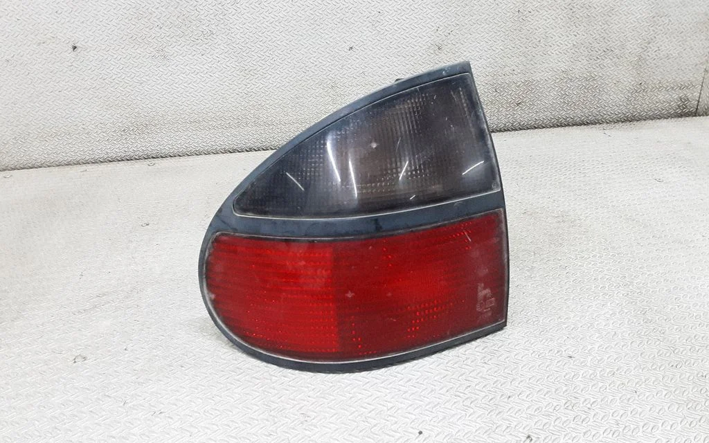 Rear/tail lights – Renault Laguna I (1994-2000)
