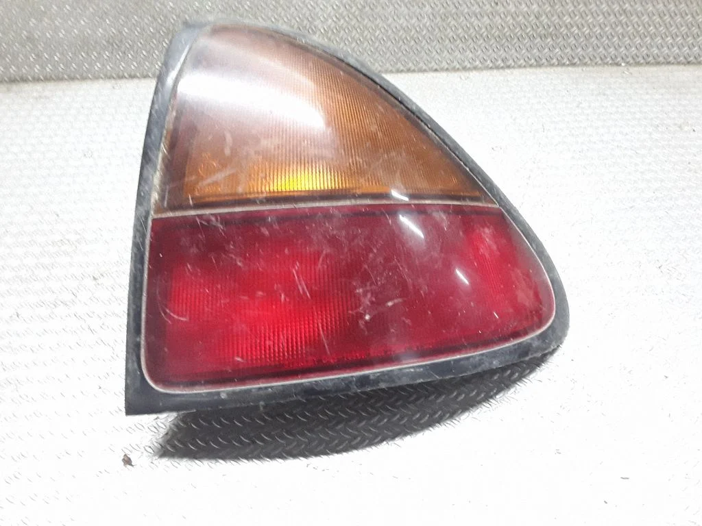 Rear/tail lights 0431436R