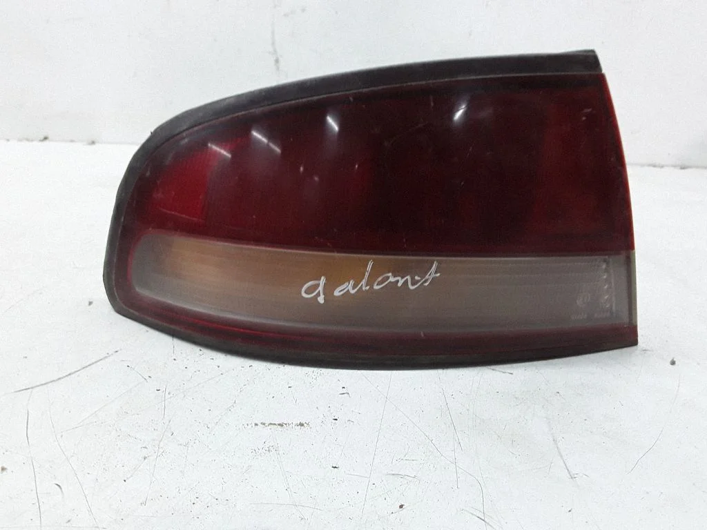 Lampa tylna w błotniku 0431612
