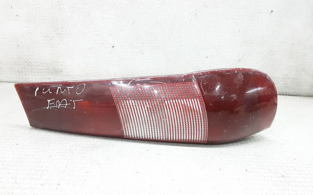 Tagatuli keres 36500748 – Fiat Punto (176) (1993-1999)