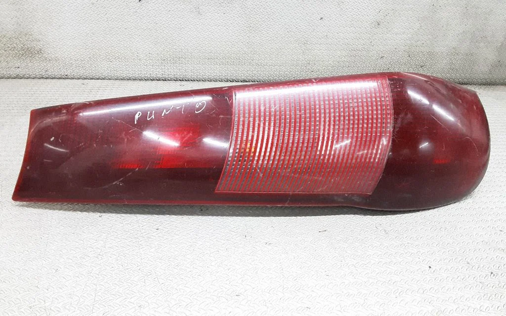 Tagatuli keres 29420102 – Fiat Punto (176) (1993-1999)