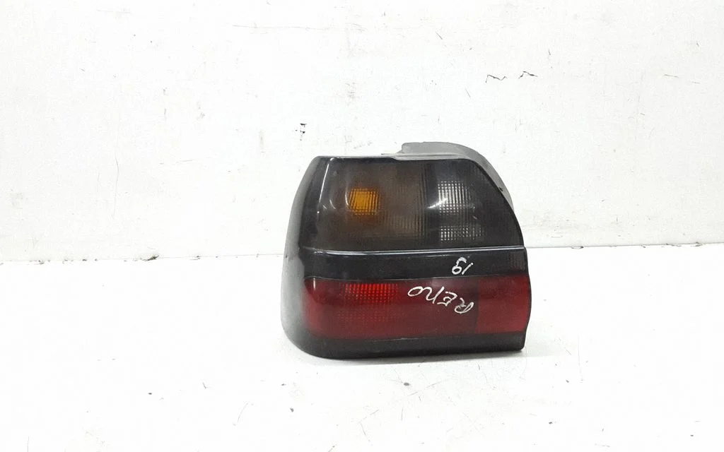 Rear/tail lights 7700816015 – Renault 19 (1988-1996)