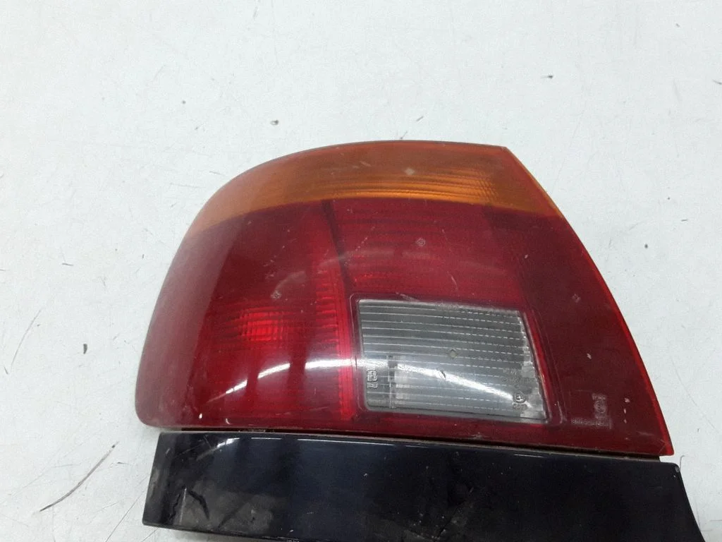 Tagatuli keres – Audi A4 S4 B5 8D (1994-1999)