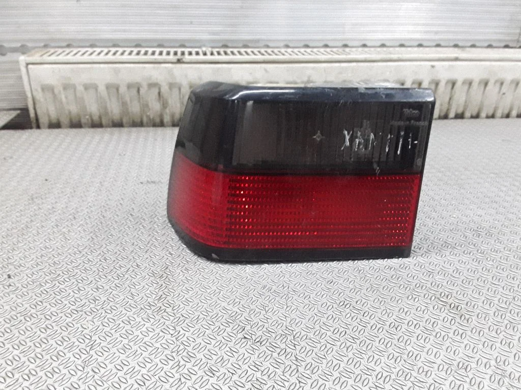 Lampa tylna w błotniku 2223