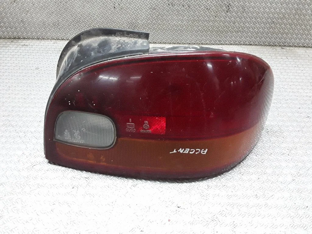 Tagatuli keres – Hyundai Accent (1995-1998), parem