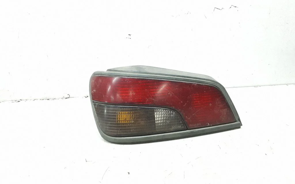 Lampa tylna w błotniku – lewa