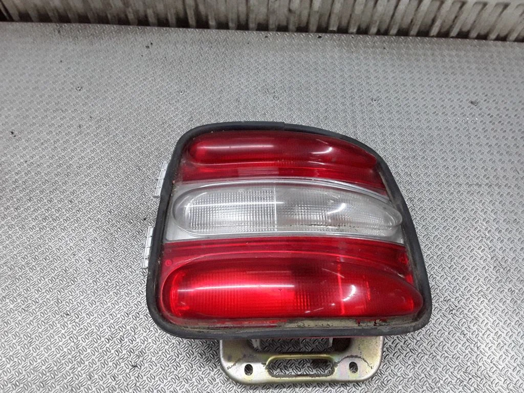 Aizmugurējais lukturis virsbūvē 090699 – Fiat Bravo - Brava (1996-2002)