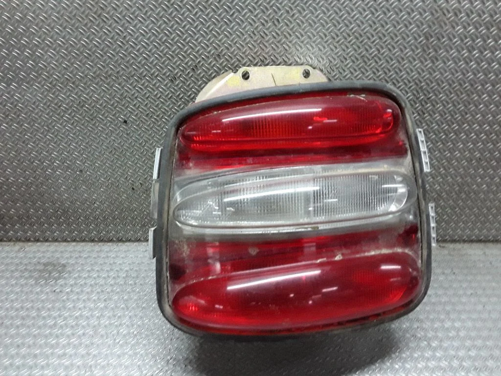 Aizmugurējais lukturis virsbūvē – Fiat Bravo - Brava (1996-2002)