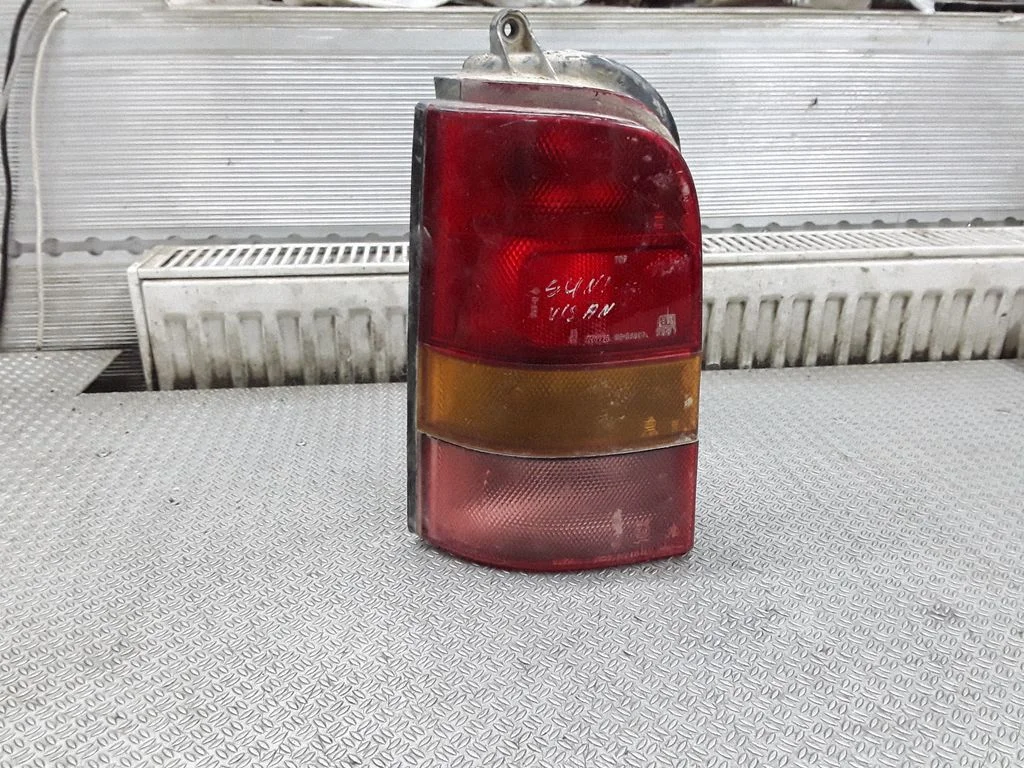 Rear/tail lights – Nissan Sunny (1991-1995)