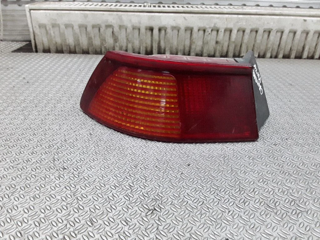 Lampa tylna w błotniku 36390748