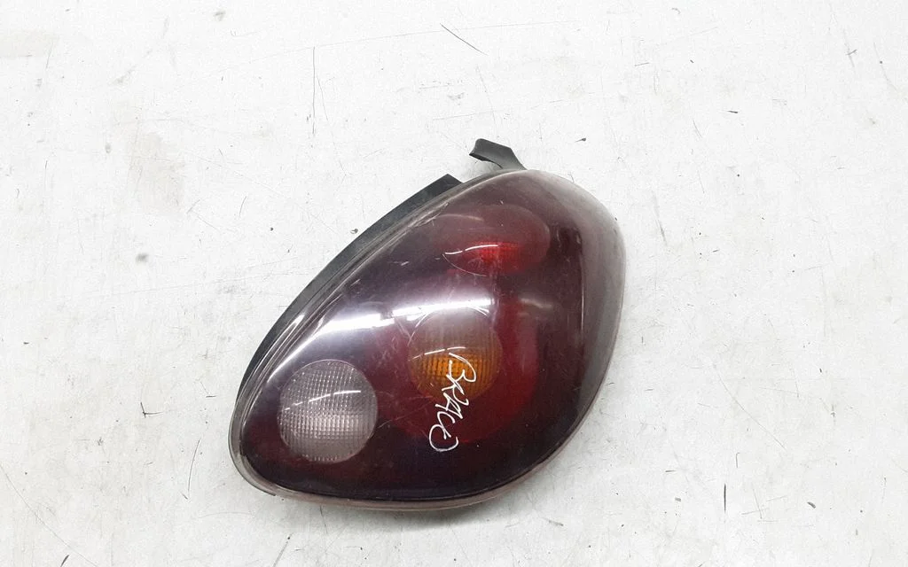 Rear/tail lights 7779097
