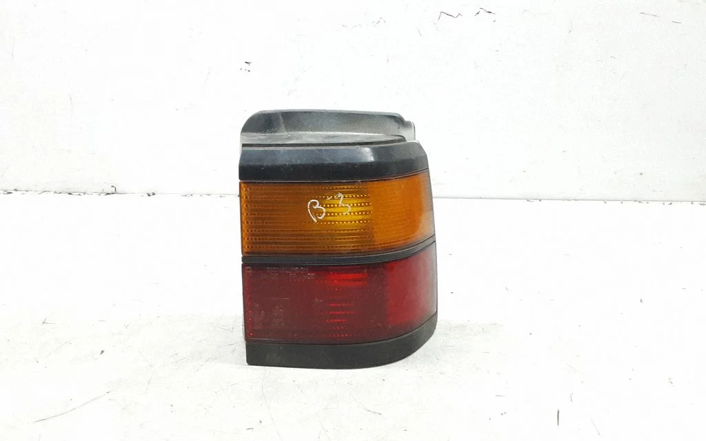 Lampa tylna w błotniku – prawa