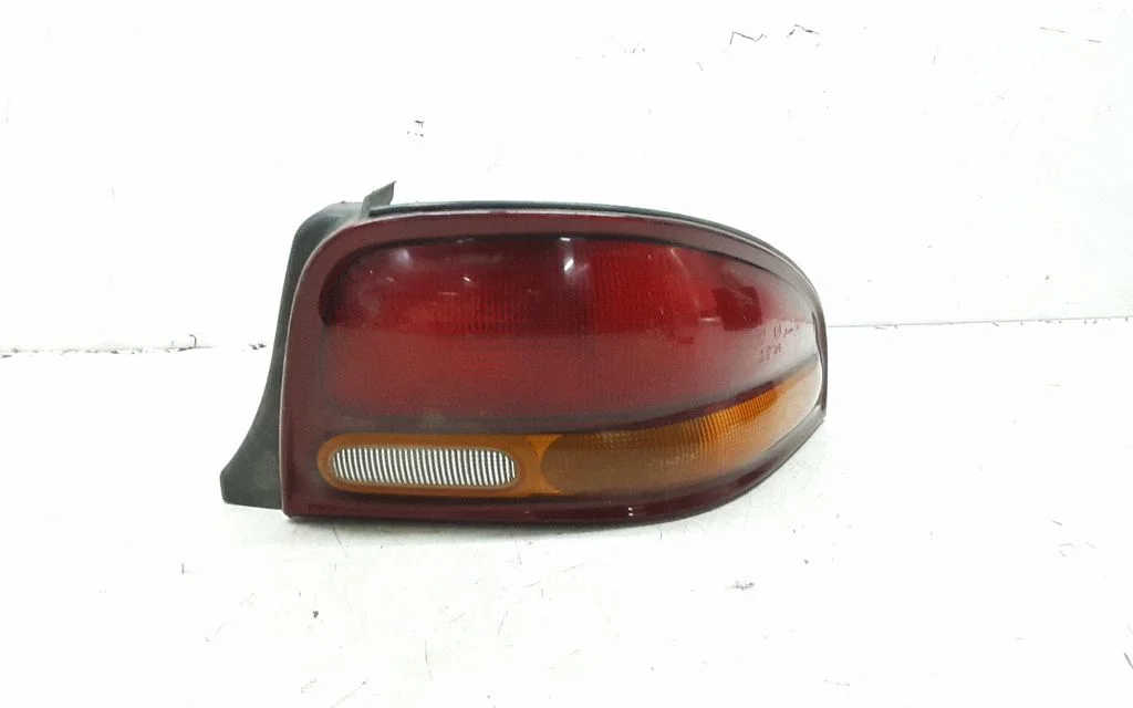 Rear/tail lights 4630156 – Chrysler Stratus (1995-2001)