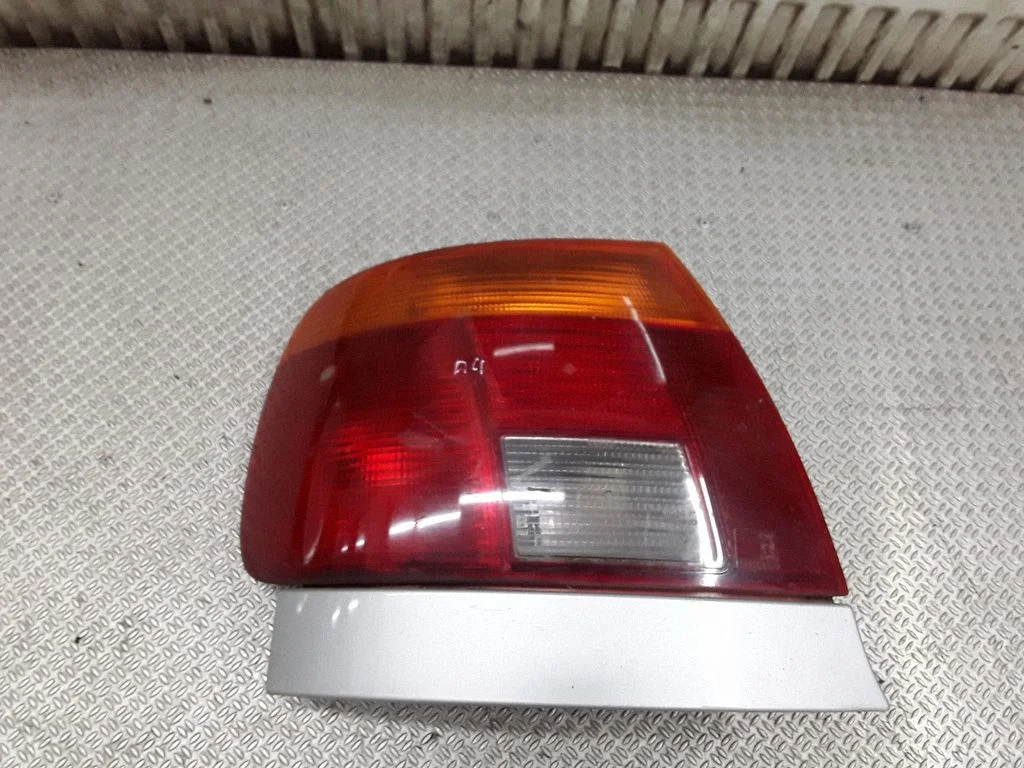 Tagatuli keres – Audi A4 S4 B5 8D (1994-1999)