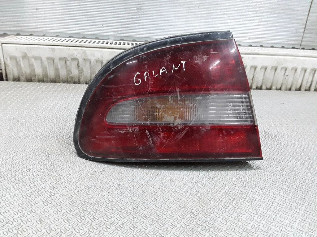Lampa tylna w błotniku 0431593L