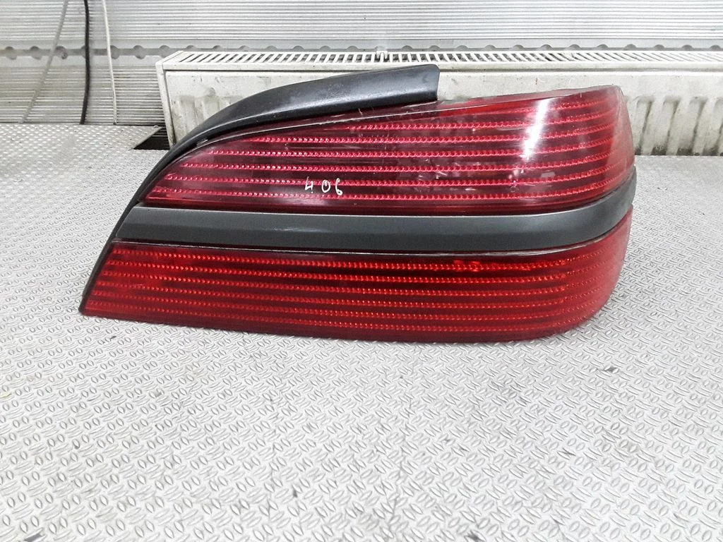 Lampa tylna w błotniku 9630364777