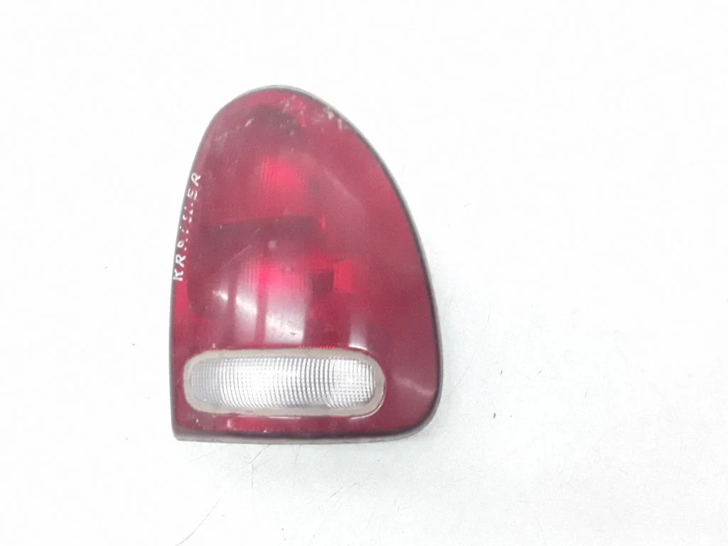 Lampa tylna w błotniku 4576362