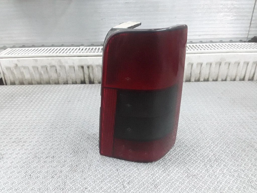 Lampa tylna w błotniku 9621303280
