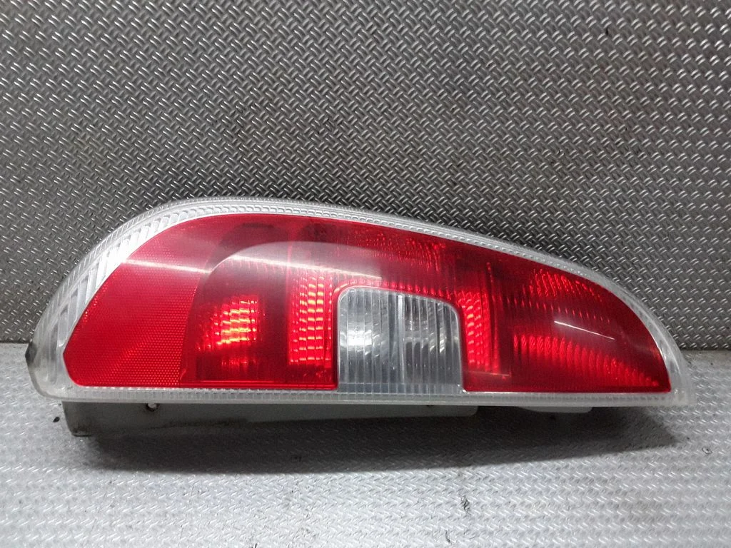 Tagatuli keres – Skoda Roomster (5J) (2006-2015)