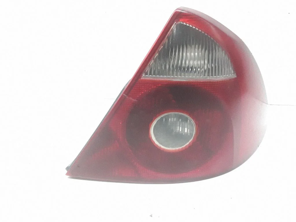 Rear/tail lights – Ford Mondeo Mk III (2000-2007)