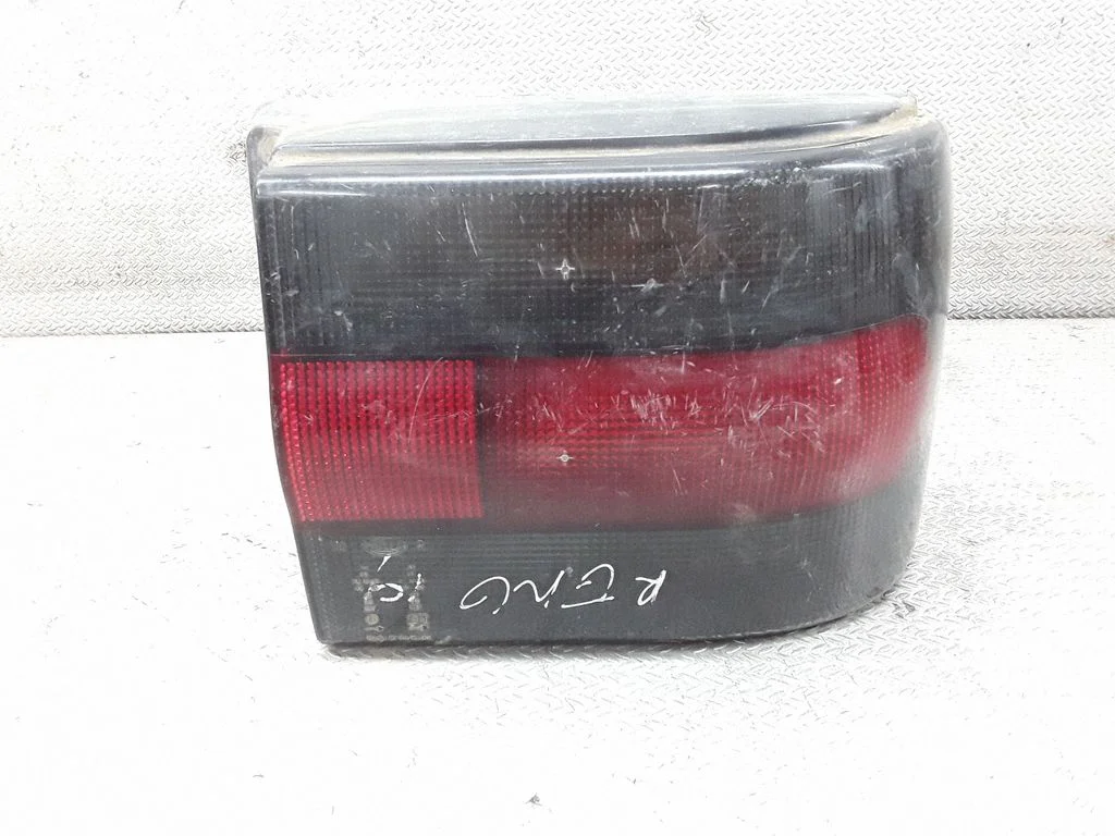 Rear/tail lights – Renault 19 (1988-1996), right