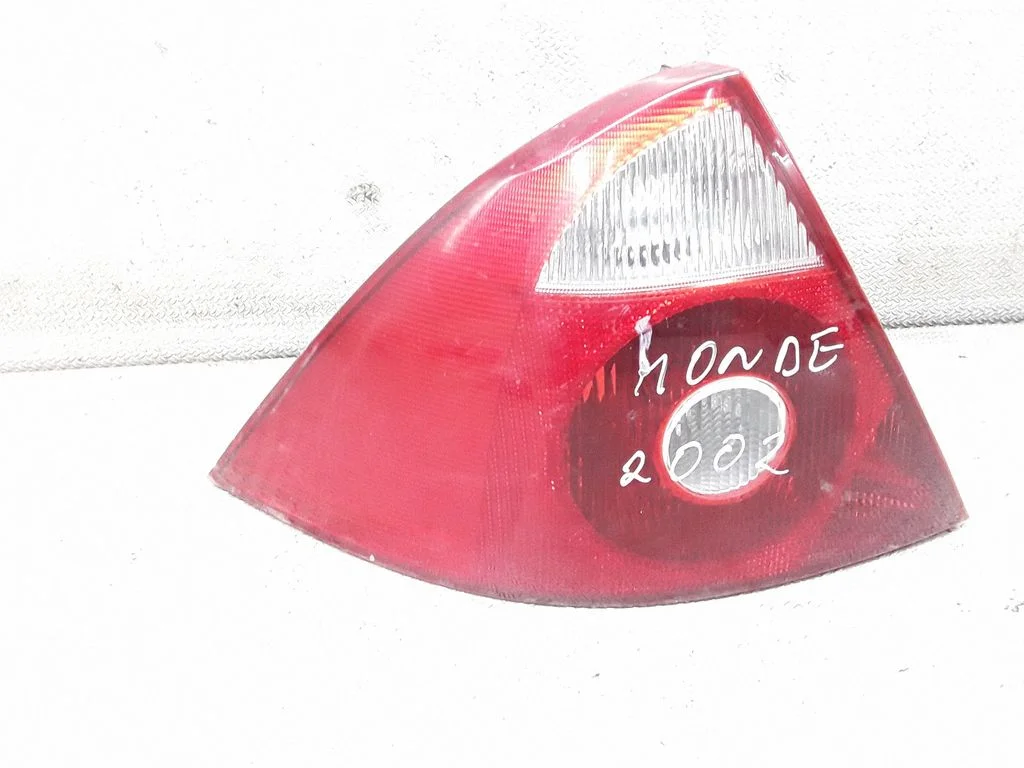 Rear/tail lights – Ford Mondeo Mk III (2000-2007)