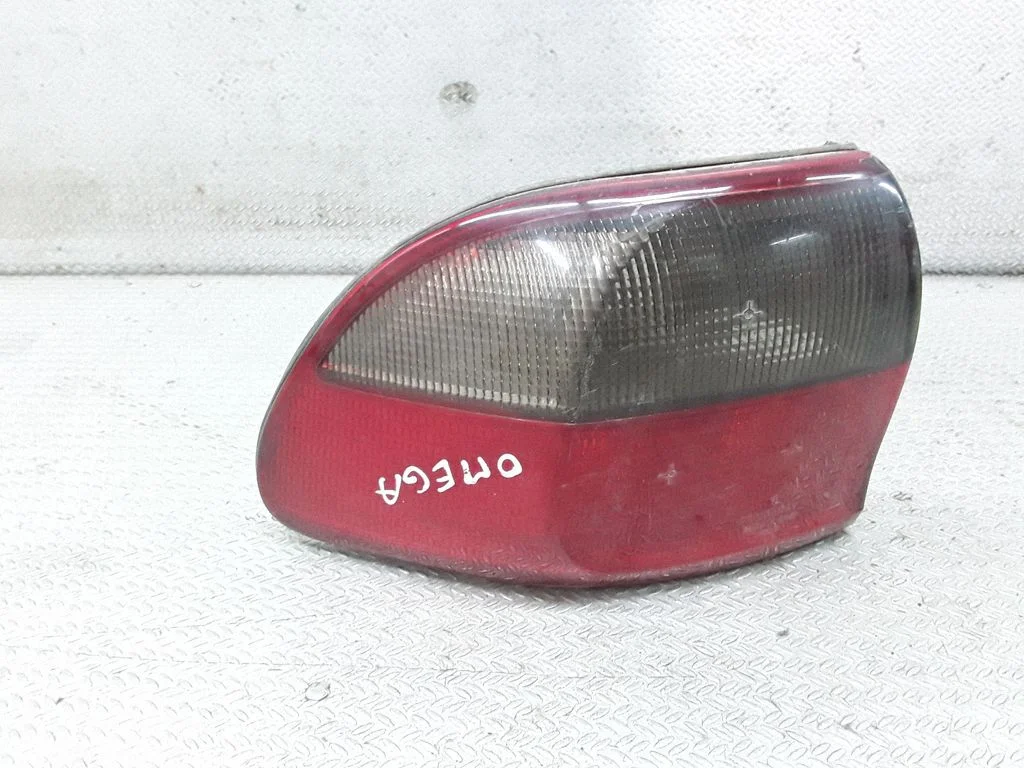 Lampa tylna w błotniku 4528512