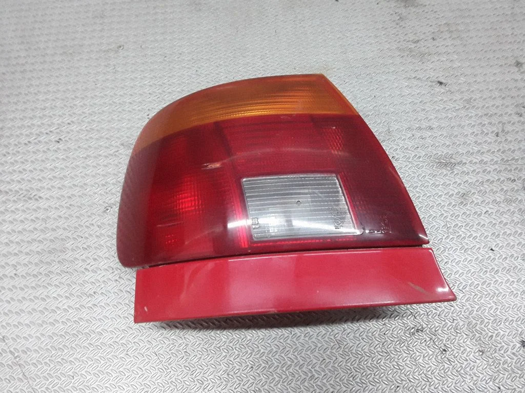 Tagatuli keres – Audi A4 S4 B5 8D (1994-1999)