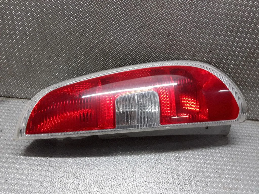 Rear/tail lights – Skoda Roomster (5J) (2006-2015)