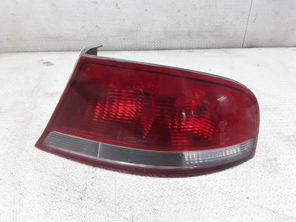 Rear/tail lights – Chrysler Sebring (ST-22 - JR) (2000-2007)
