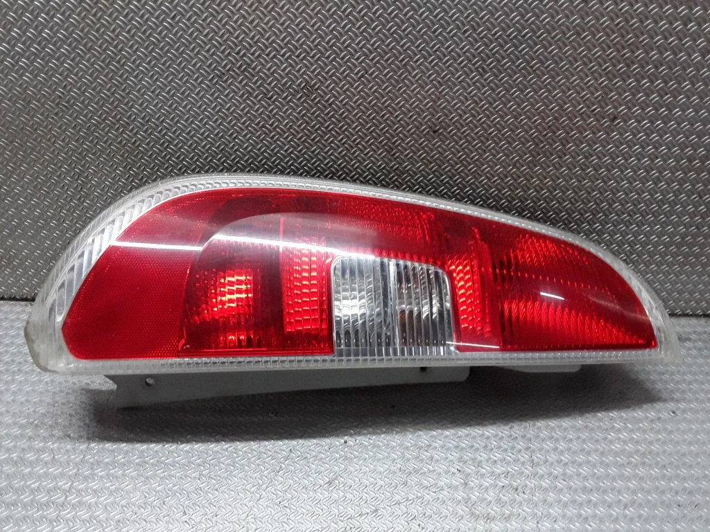 Rear/tail lights – Skoda Roomster (5J) (2006-2015)