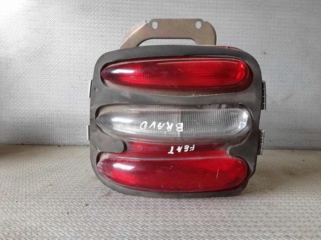 Aizmugurējais lukturis virsbūvē 37210748S – Fiat Bravo - Brava (1996-2002)