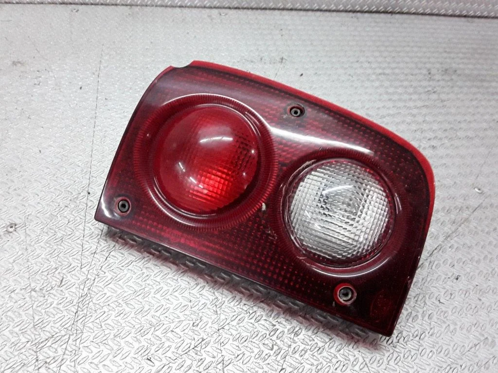 Rear/tail lights – Land Rover Freelander (1996-2006)