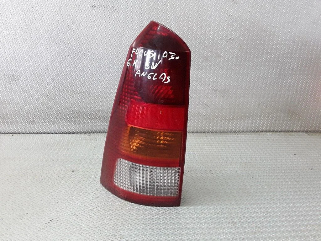Rear/tail lights 1M5113405